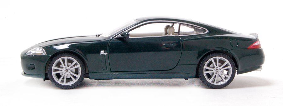 Машинка Jaguar XK Coup, масштаб 1:24  