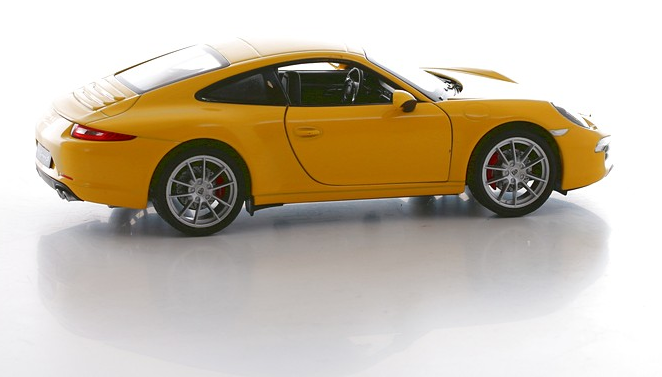 Машина - Porsche 911 , масштаб 1:24  
