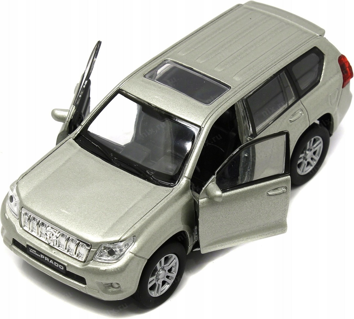 Модель машины - Toyota Land Cruiser Prado, масштаб 1:34-39  