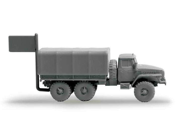 Модель сборная. Советский армейский грузовик Урал-4320  