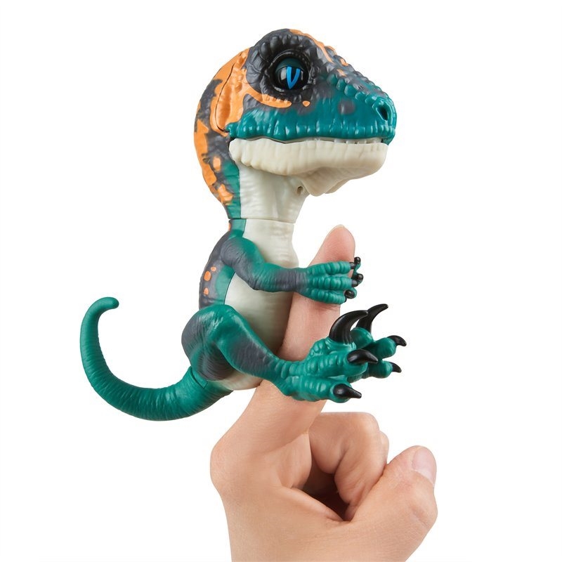 Интерактивный динозавр Fingerlings Фури, цвет - темно-зеленый с бежевым, 12 см.  