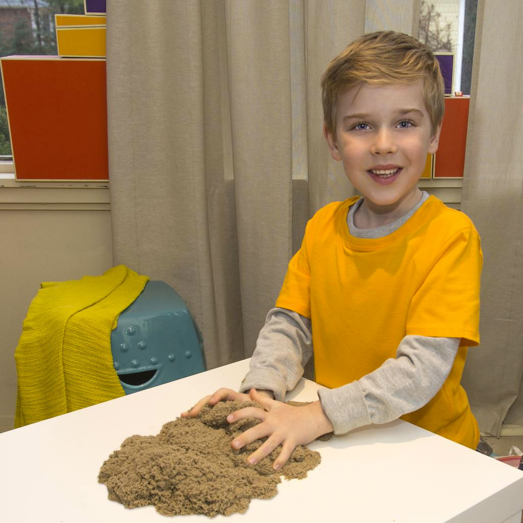 Набор Kinetic sand - Песок для лепки. Коричневого цвета  