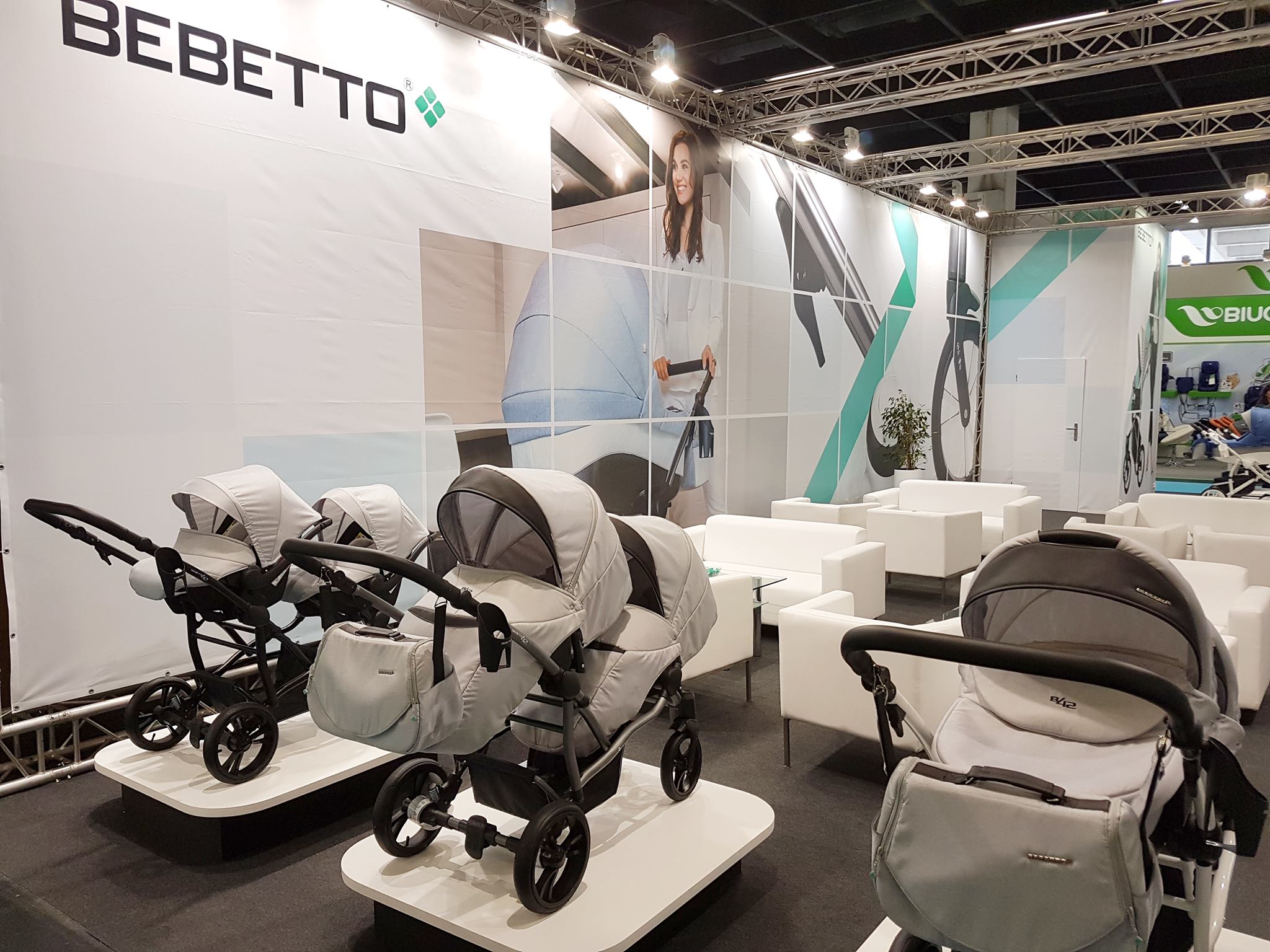 Модульная детская коляска 2 в 1 для двойни Bebetto 42 2017 - шасси белая/bia – 05  