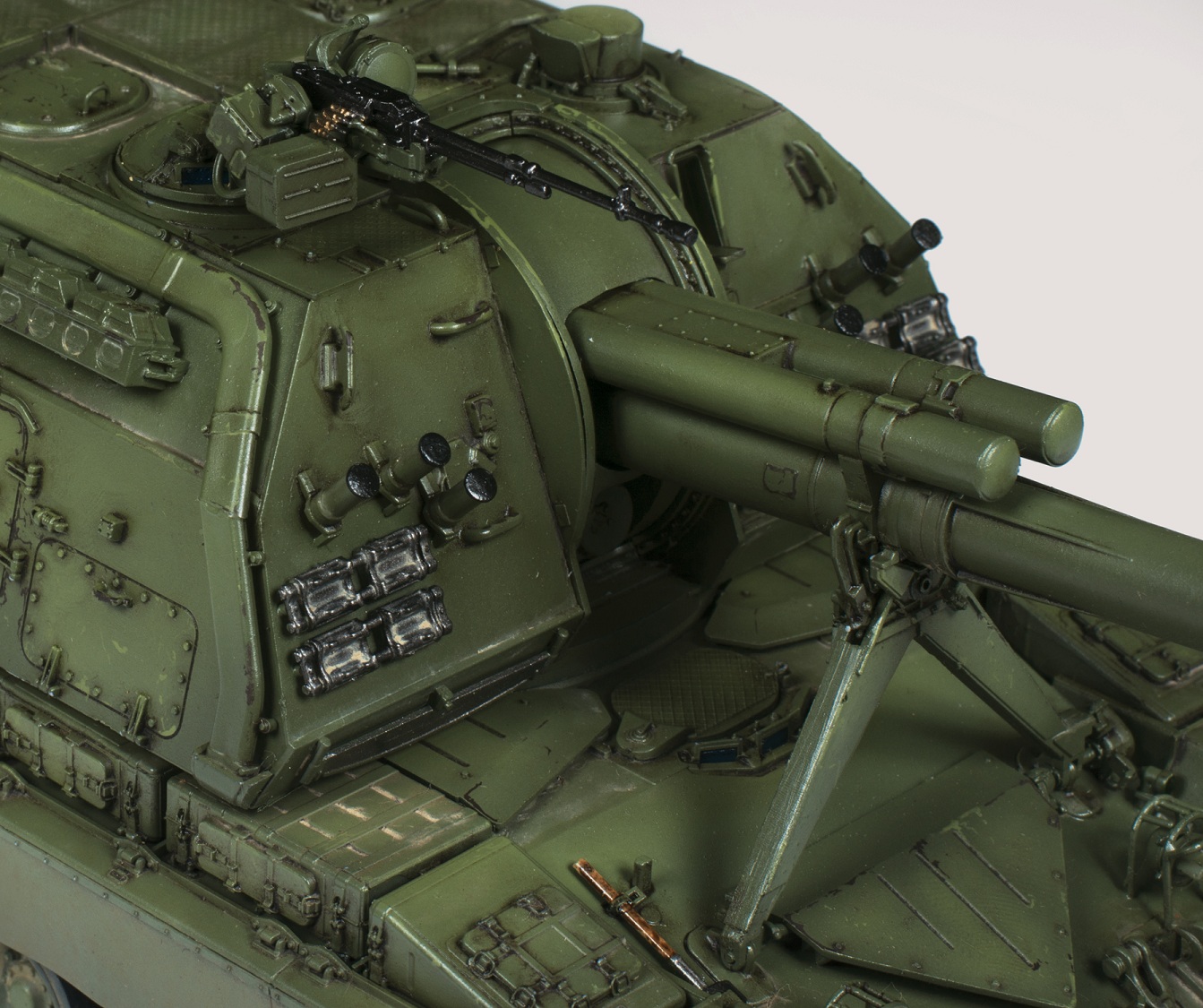 Модель сборная - Российская самоходная 152-мм артиллерийская установка Мста-С  