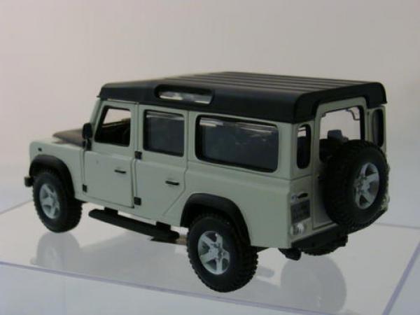 Машина Land Rover Defender, металлическая, масштаб 1:32  