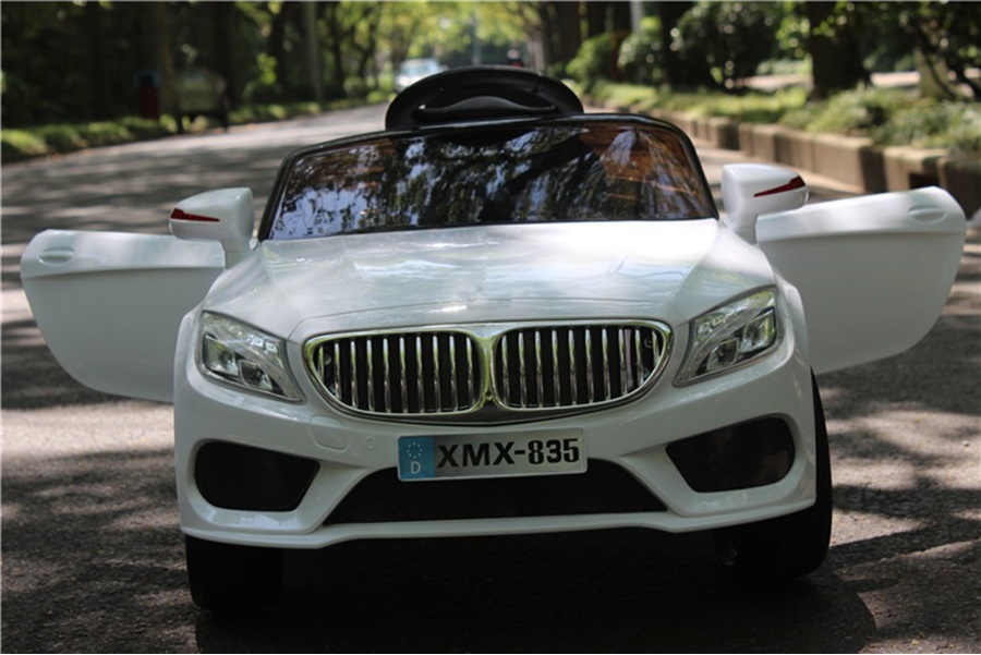 Электромобиль ToyLand BMW XMX 835 белый  