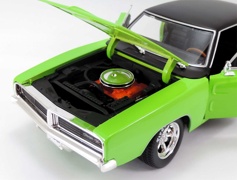 Dodge Charger R/ T 1969, масштаб 1:18  